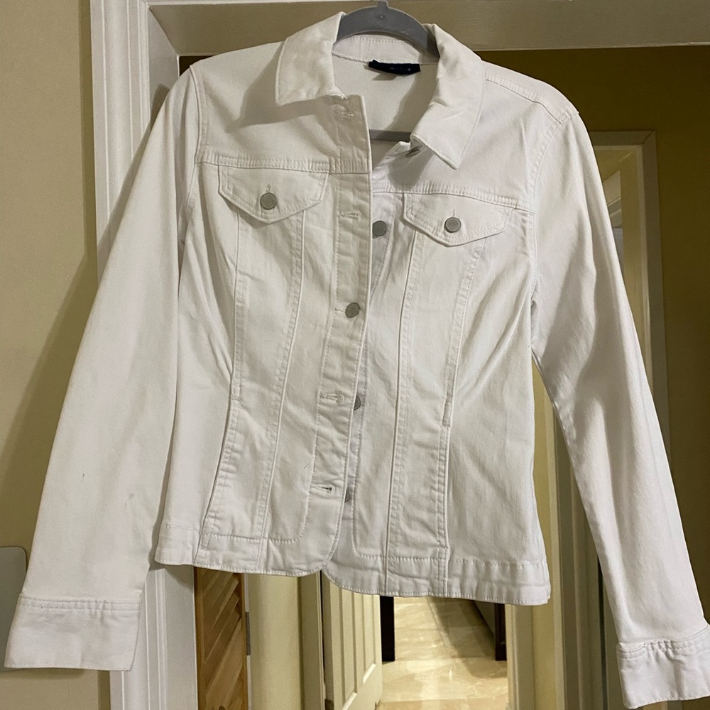White jacket, never used